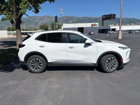Used 2024 Buick Envision Preferred AWD/4WD image 3