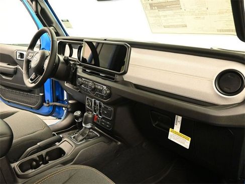 New 2026 Jeep Gladiator Willys image 24