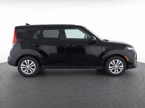 Used 2021 Kia Soul LX FWD image 8