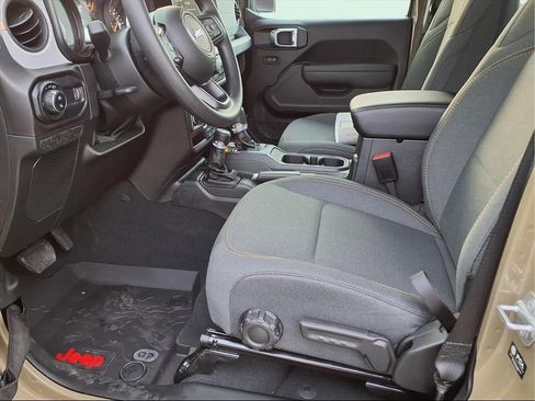 New 2026 Jeep Gladiator Sport image 12