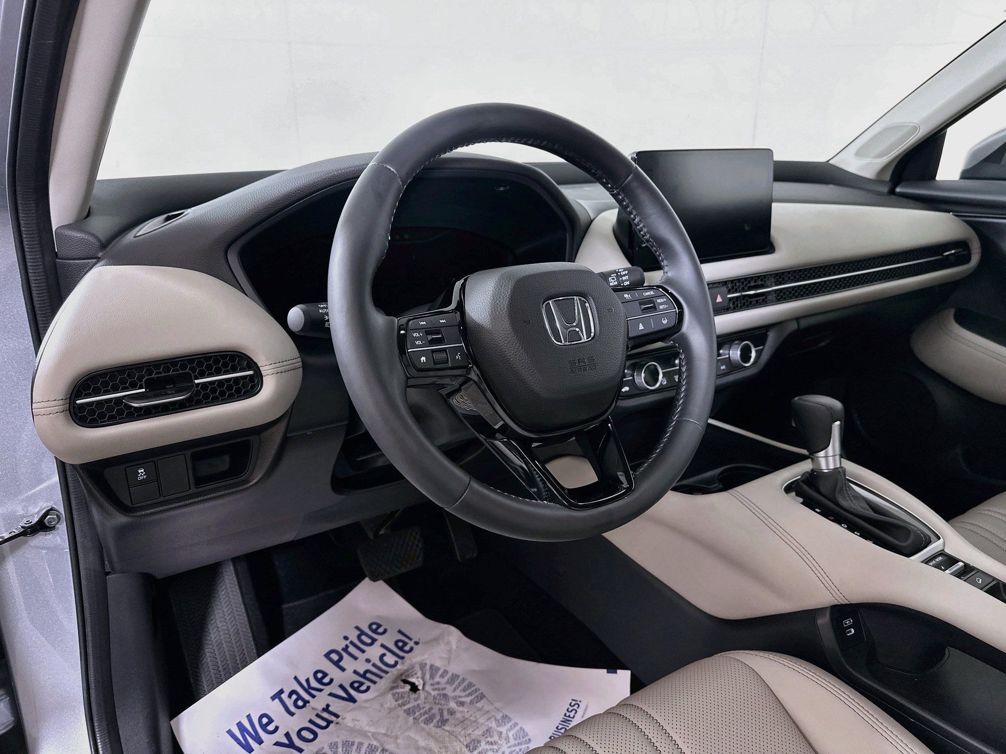 Used 2024 Honda HR-V EX-L image 9