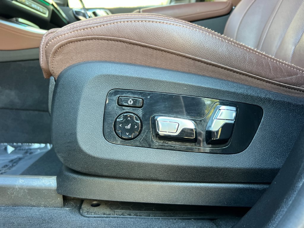 Used 2022 BMW X5 xDrive45e AWD/4WD image 14
