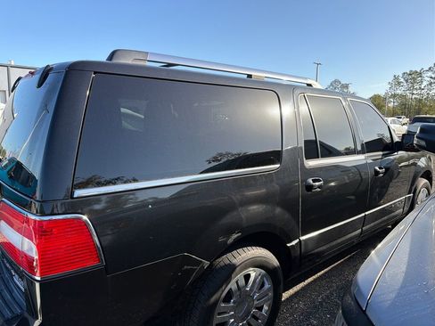 Used 2013 Lincoln Navigator L 2WD image 4