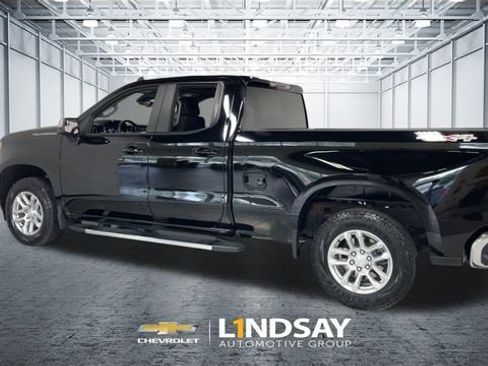 Used 2023 Chevrolet Silverado 1500 LT AWD/4WD image 7