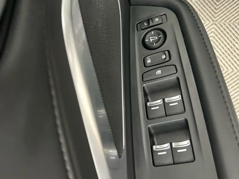 Used 2024 Acura RDX SH-AWD image 15