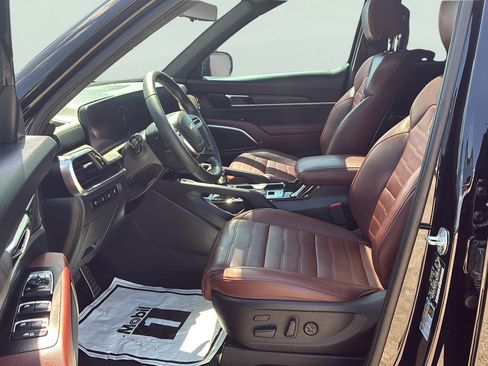 Used 2024 Kia Telluride SX Prestige AWD/4WD image 23