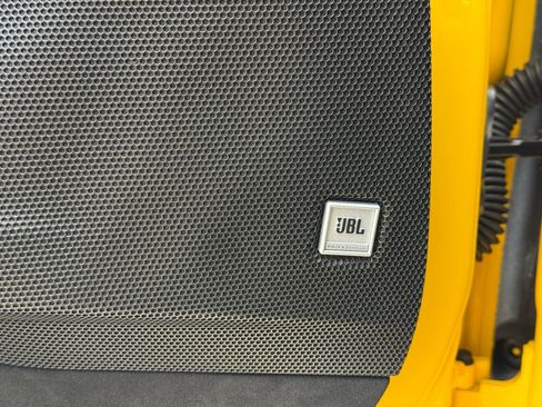 Used 2023 Ferrari SF90 Stradale Base image 39