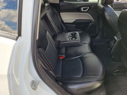 Used 2022 Jeep Compass Limited w/ Sun and Sound Group AWD/4WD image 21