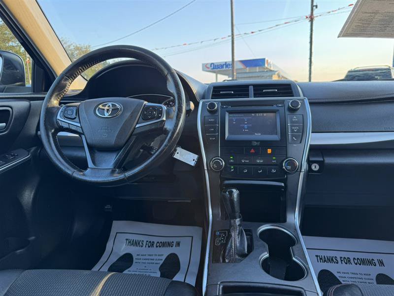 Used 2017 Toyota Camry SE FWD image 14