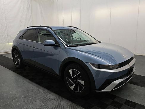 Used 2025 Hyundai Ioniq 5 SEL image 2