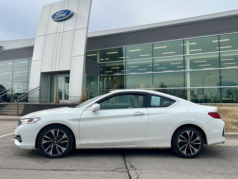 Used 2016 Honda Accord EX-L image 2
