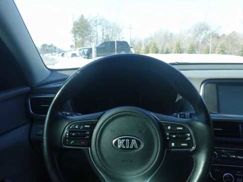 Used 2017 Kia Optima EX w/ Technology Package image 17