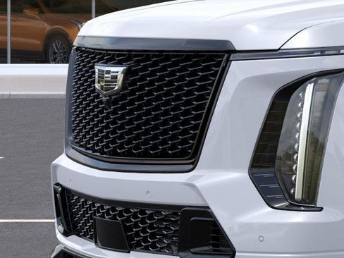New 2026 Cadillac Escalade V w/ LPO, ONYX Package AWD/4WD image 13