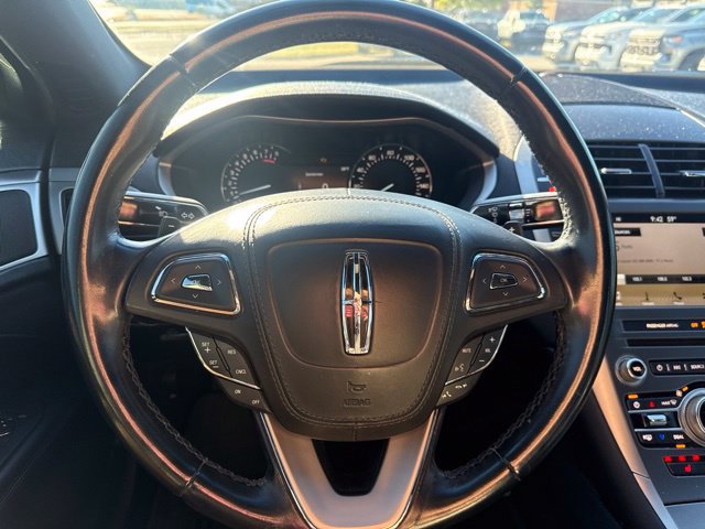 Used 2017 Lincoln MKZ Premiere FWD image 16
