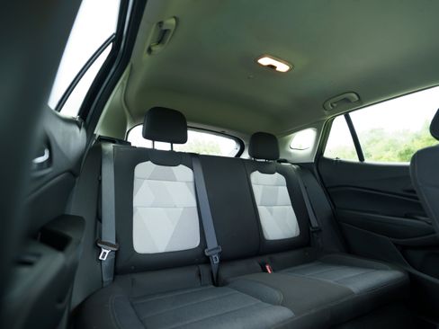 Used 2024 Chevrolet Trax LS FWD image 11
