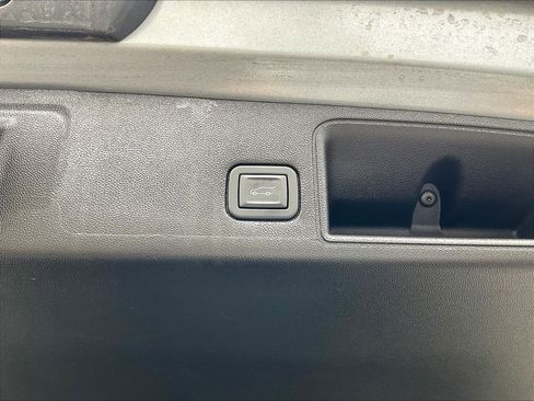 Used 2024 GMC Terrain AT4 image 36