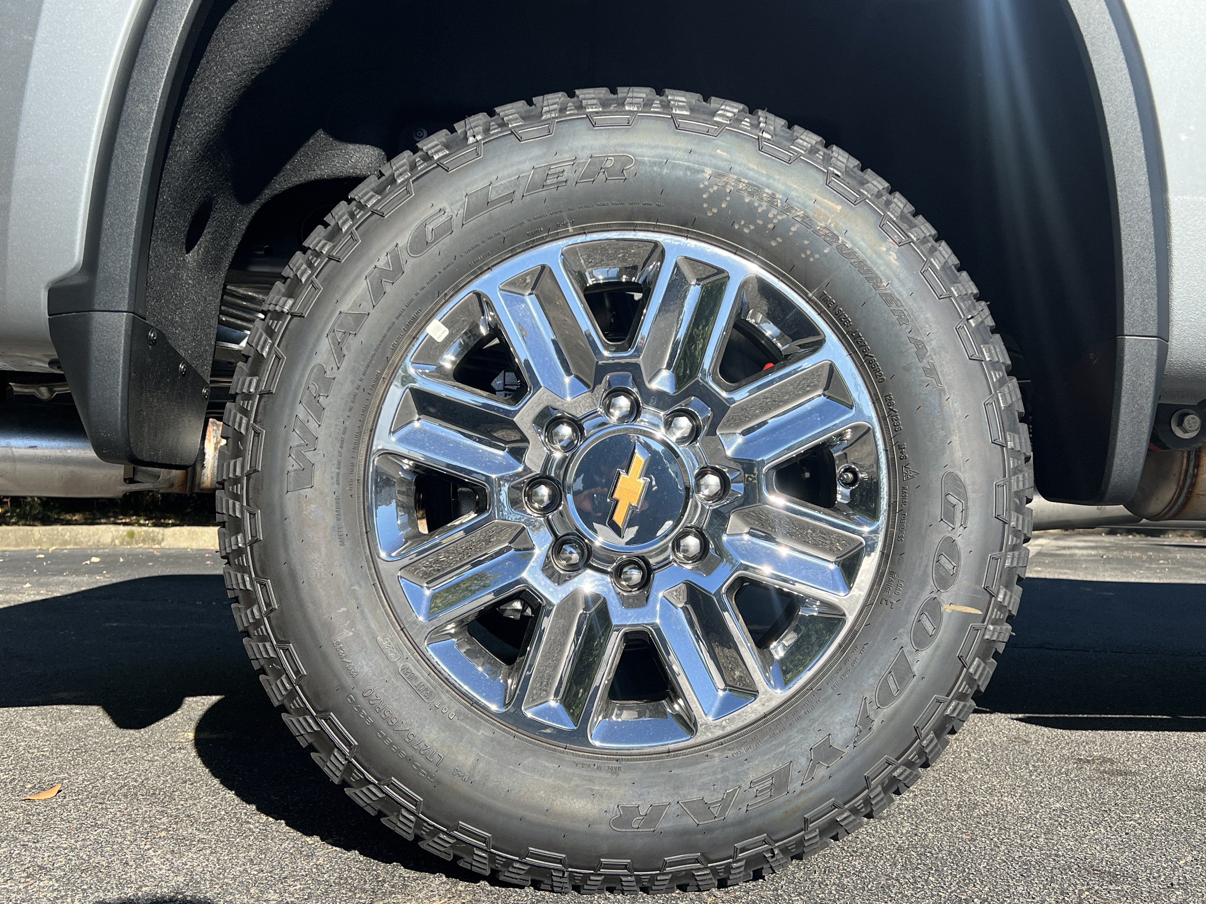New 2026 Chevrolet Silverado 2500 High Country w/ High Country Premium Package AWD/4WD image 44