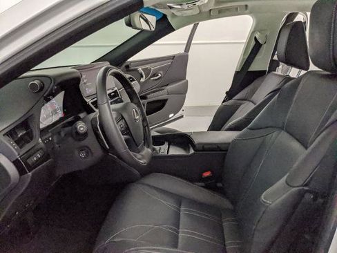 Used 2024 Lexus ES 350 Luxury w/ Accessory Package (Z1) image 15