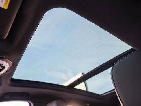 Used 2019 Porsche Macan image 19