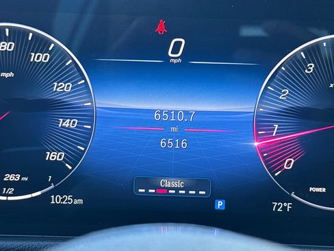 Certified 2025 Mercedes-Benz GLB 250 4MATIC image 28