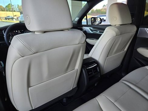 New 2026 Cadillac XT5 Sportv AWD/4WD image 32