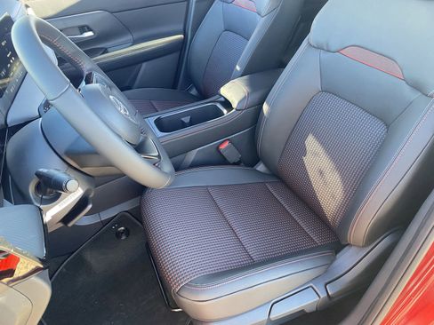 New 2026 Nissan Kicks SR w/ Cold Weather Package image 21