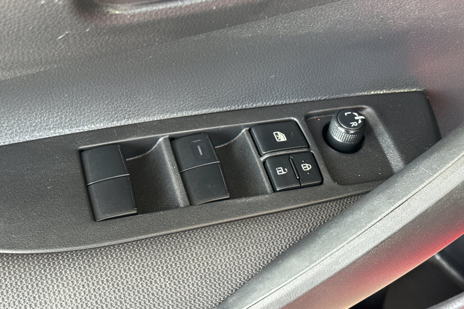 Certified 2021 Toyota Corolla LE FWD image 18