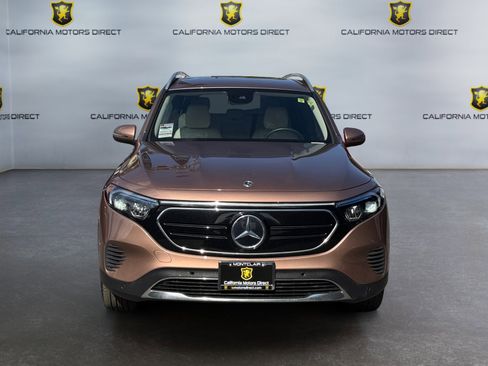 Used 2023 Mercedes-Benz EQB 300 4MATIC w/ Exclusive Package image 8