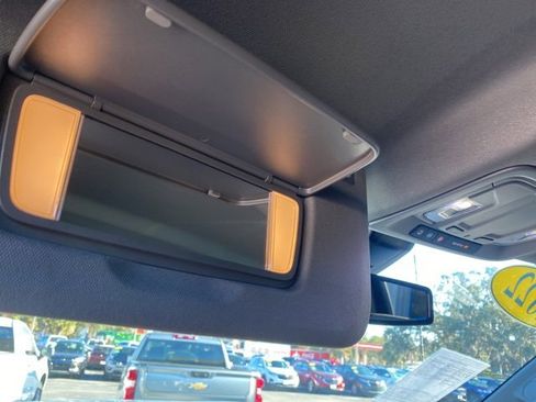 Used 2022 Chevrolet Silverado 3500 LTZ image 24