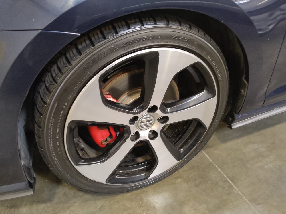 Used 2018 Volkswagen GTI S FWD image 31