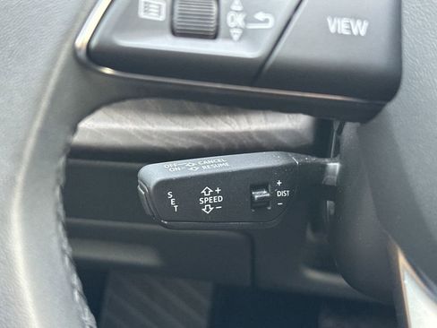 Used 2023 Audi Q8 Premium Plus image 24