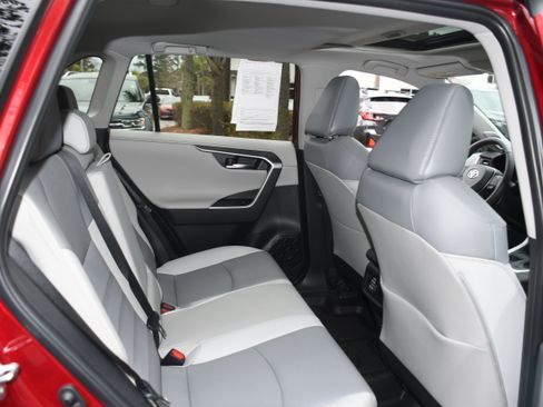 Used 2024 Toyota RAV4 Limited image 20