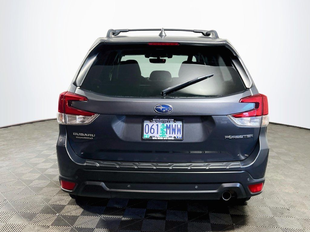 Used 2021 Subaru Forester Limited AWD/4WD image 6