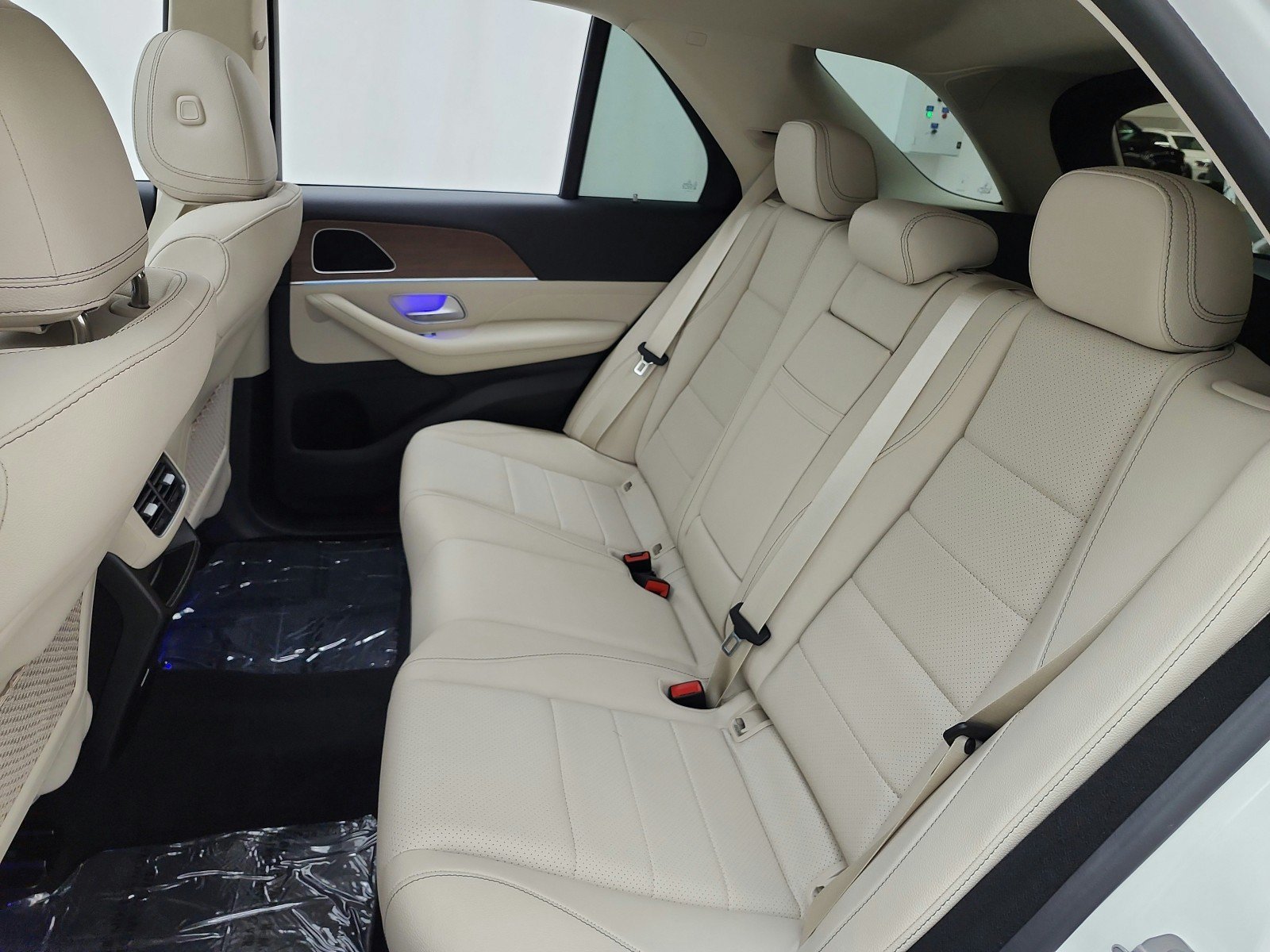 Used 2024 Mercedes-Benz GLE 450 4MATIC image 16