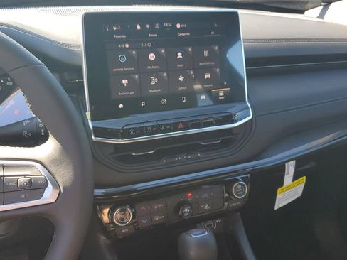 New 2026 Jeep Compass Latitude image 24