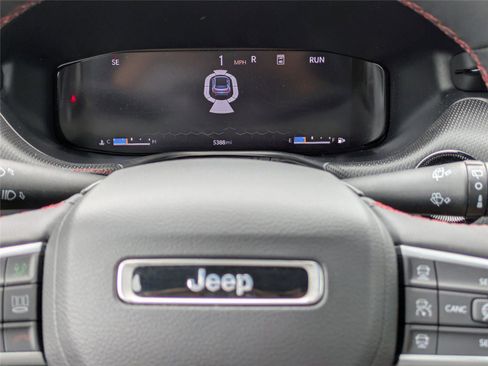 Certified 2025 Jeep Compass Trailhawk w/ Trailhawk Elite Group AWD/4WD image 31