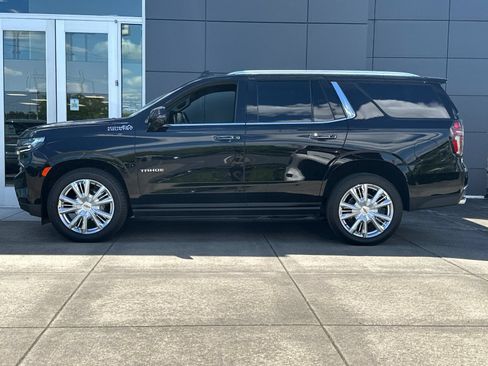 Used 2022 Chevrolet Tahoe High Country AWD/4WD image 6