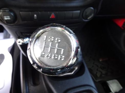 Used 2013 Jeep Wrangler Sport AWD/4WD image 17