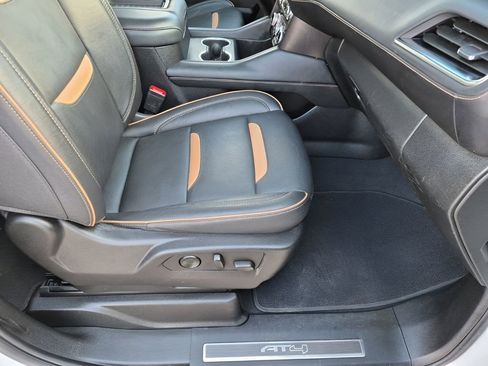 Used 2024 GMC Yukon XL AT4 w/ AT4 Premium Plus Package image 16
