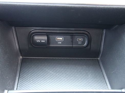 Used 2024 Kia Sportage LX FWD image 25