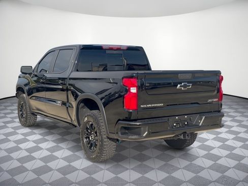 Used 2025 Chevrolet Silverado 1500 ZR2 w/ Technology Package AWD/4WD image 3