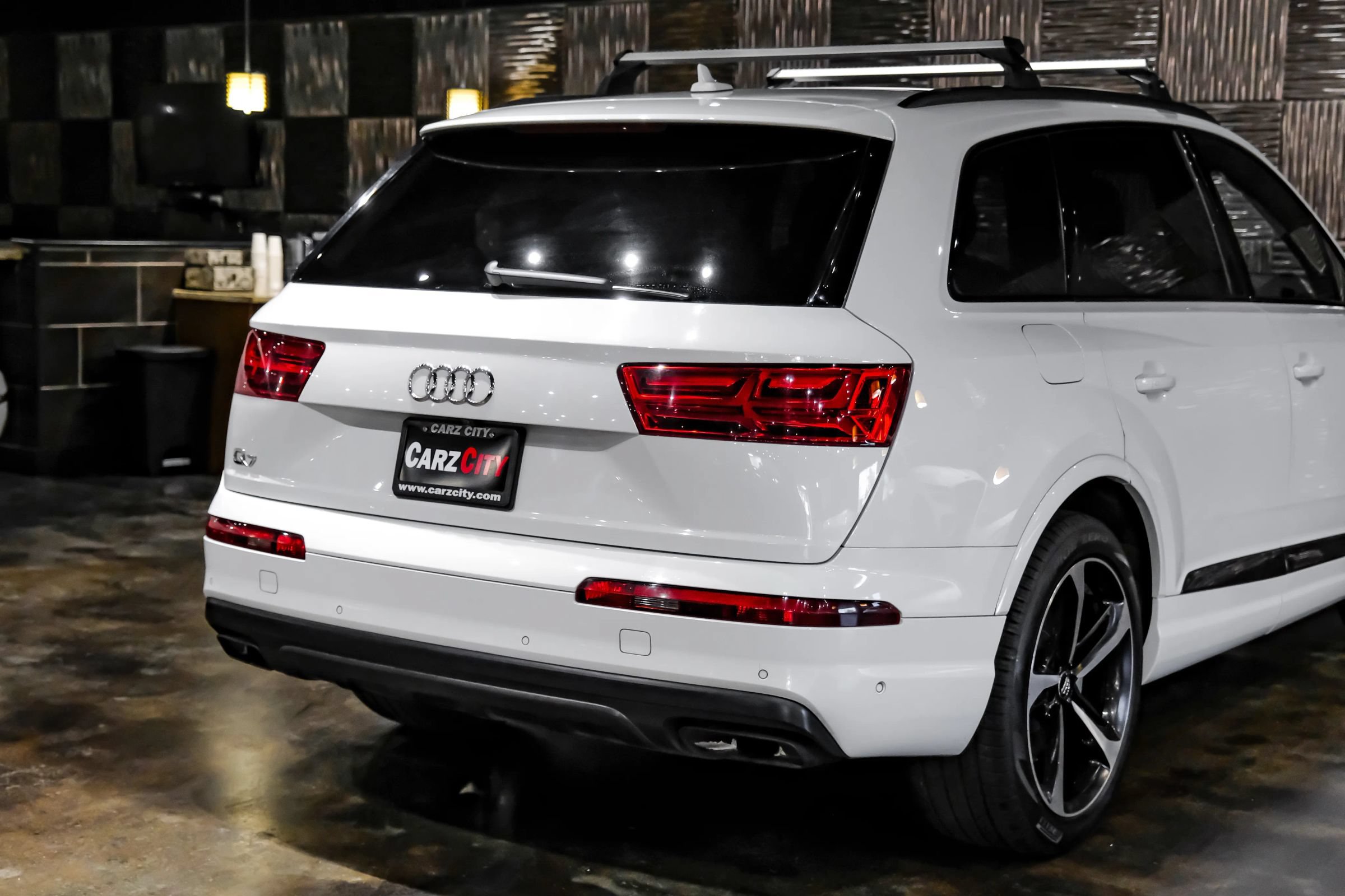 Used 2019 Audi Q7 3.0T Prestige AWD/4WD image 12
