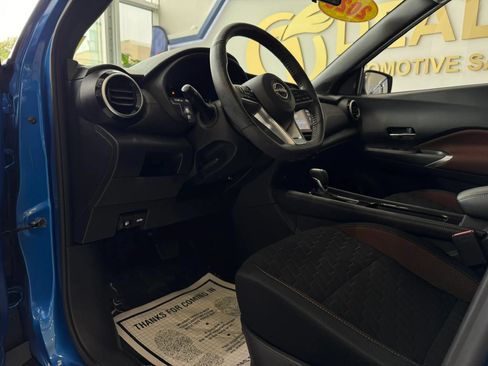 Used 2023 Nissan Kicks SR FWD image 13