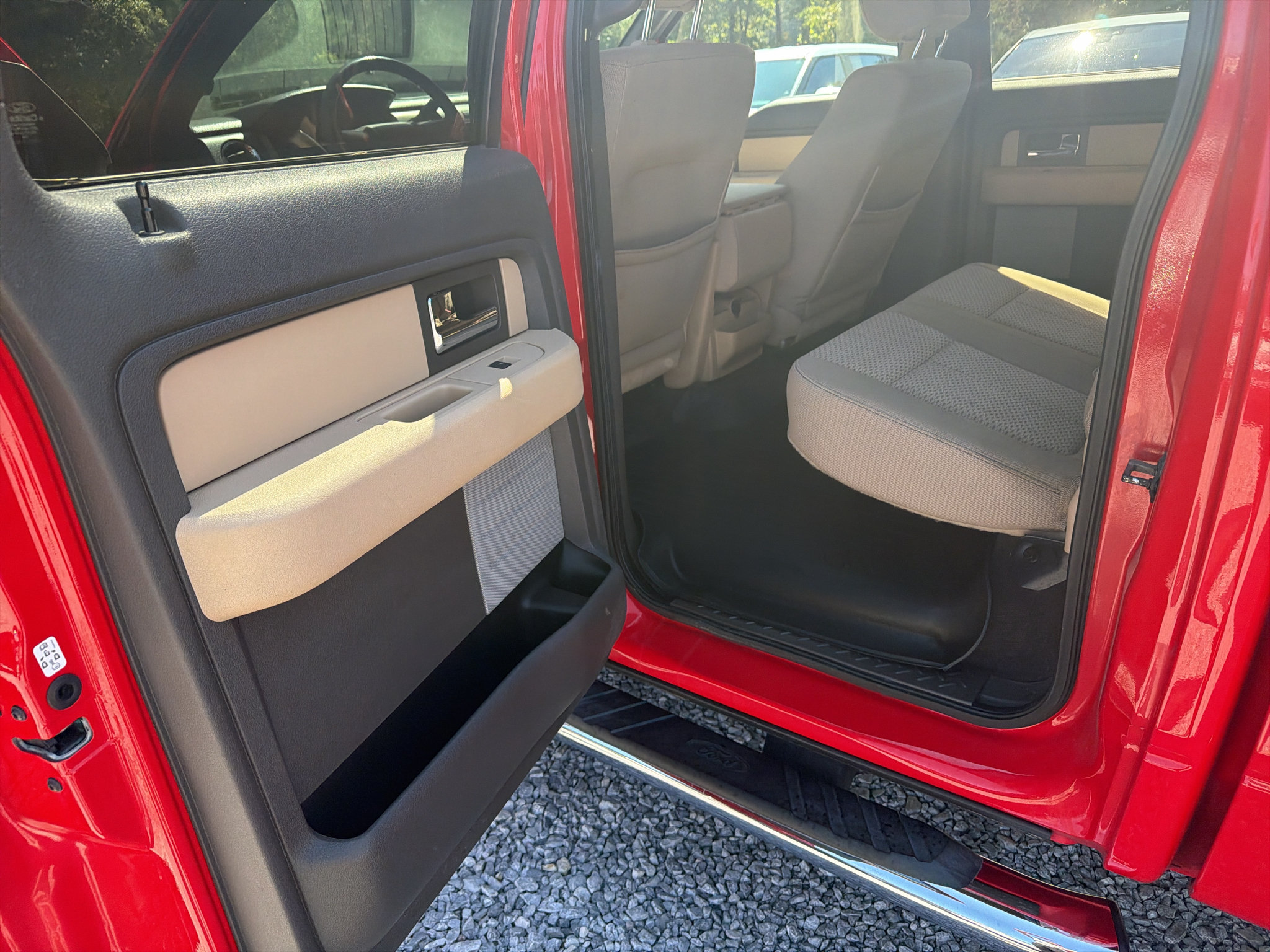 Used 2013 Ford F150 XLT w/ Luxury Equipment Group RWD image 18