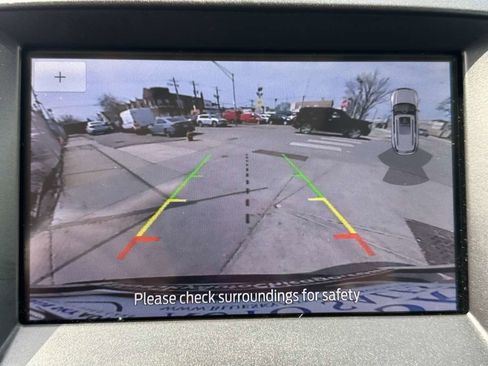 Used 2020 Ford Edge SEL w/ Cold Weather Package image 17