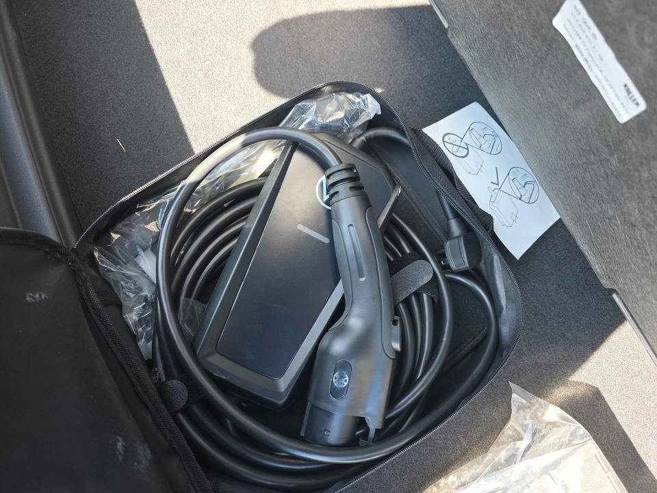 Used 2024 Volkswagen ID.4 Pro S RWD image 21