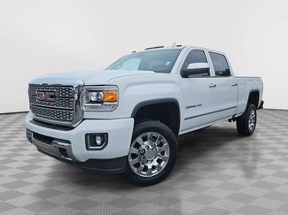 Used 2019 GMC Sierra 2500 Denali w/ Suspension Package, Off-Road AWD/4WD video 1