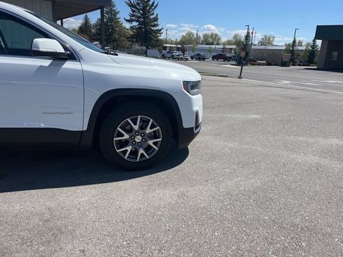 Used 2023 GMC Acadia SLT AWD/4WD image 15