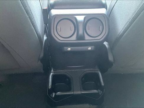 Used 2022 Jeep Gladiator Sport AWD/4WD image 11