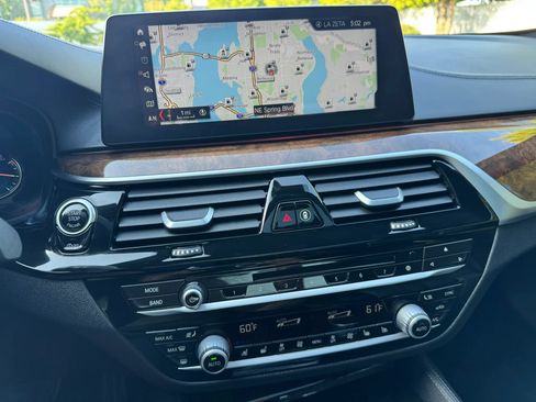 Used 2018 BMW 540i xDrive AWD/4WD image 30